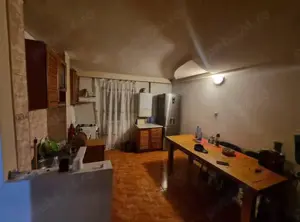 A 41 Apartament 2 camere,decomandat, spațios ,bucătărie mare , Fiald etaj 2