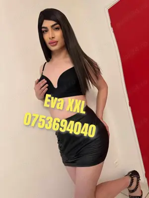 Eva XxL dotata doar activa ofer întâlniri și show web  - imagine 2