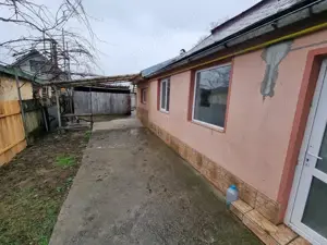 A 39 Proprietarul vinde in Buhuși ,casa 3 camere  la strada ,  - imagine 13