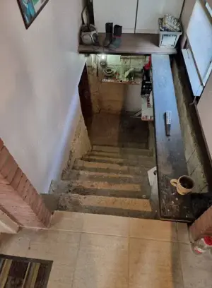 A 38 Proprietarul vinde 2 case cu 510 mp teren in Șerbănești Bacău  - imagine 16