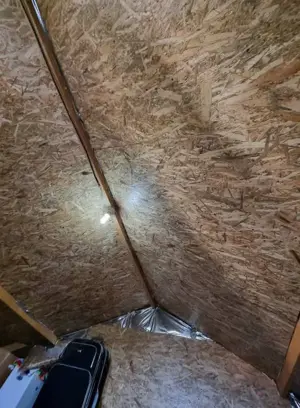 A 38 Proprietarul vinde 2 case cu 510 mp teren in Șerbănești Bacău  - imagine 14