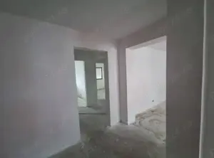 A 36 Apartament modificat , Cora ,etajul 1 ,confort 1 ,cu balcon închis și centrala ,3 camere ,