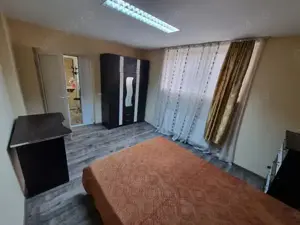 A 34 Proprietarul vinde apart 2 cam demisol strada George Bacovia mobilat ,utilat ,cu centrala ,, - imagine 6