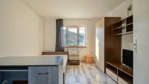 Garsoniera de închiriat în zona Bartolomeu