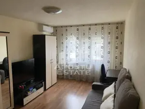 Apartament 2 camere decomandat, etaj 1, centrala proprie,  Lipovei