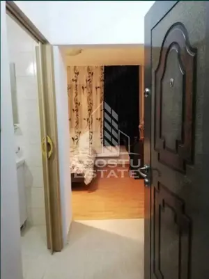 Garsoniera, etaj 1, bloc anvelopat, zona UMT - imagine 3