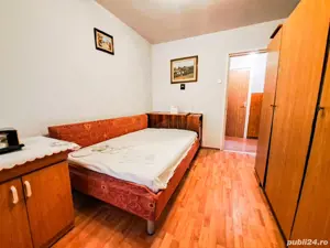 Apt cu 2 camere decomandate 