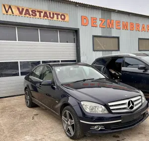 Dezmembram Mercedes-Benz C CLASS – C180 Kompressor (W204) 1.6b tip motor 271.910 an 2007-2014 156CP