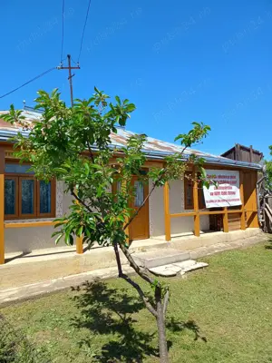 Botosani - 15 min, Casa cu teren de 2500 mp - 22 eur mp - si loturi individuale  - imagine 2