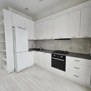 Inchiriere apartament 2 camere  aproape de metrou - imagine 2