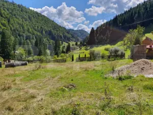 Teren intravilan 3015 mp, Garda de Sus, Ghetarul Scarisoara