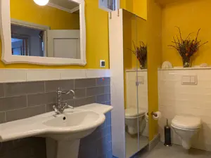 Vanzare apartament 3 camere modern bloc nou in Centru- strada Paris - imagine 14 Vanzare apartament 3 camere modern bloc nou in Centru- strada Paris - imagine 14