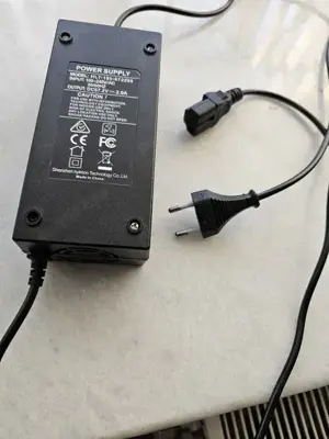 Vand incarcator scuter electric