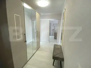 Apartament ultracentral de vânzare , 2 camere -renovat complet  - imagine 5