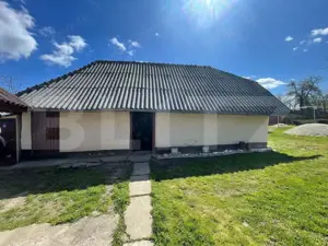 Casa cu 3 camere, 90 mp, 2 anexe gospodaresti si teren de 3000 mp, zona Crucisor - imagine 14