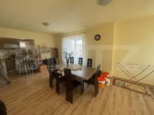 Casa cu 2 camere, 91 mp, teren 3.400 mp, zona comuna Apa