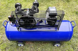 Compresor 100L Poland, 3CP, 2 Pistoane V, Profesional - imagine 5