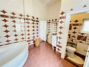 Casa individuala 4 camere decomandate 1000 mp teren zona Blv Victoriei - imagine 18