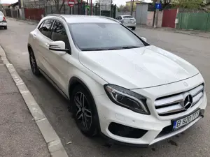 Mercedes-Benz Gla 180 pachet Amg line - imagine 3