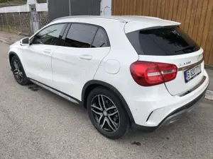 Mercedes-Benz Gla 180 pachet Amg line - imagine 5