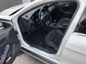 Mercedes-Benz Gla 180 pachet Amg line - imagine 7