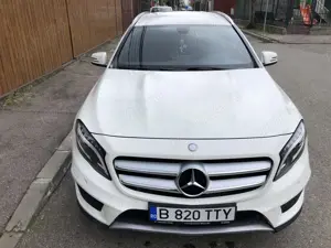 Mercedes-Benz Gla 180 pachet Amg line