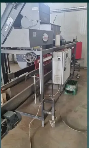 Mașină automată pentru cântărit si ambalat cartofi, ceapă  etc - imagine 9