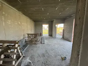 Sacalaz, 1/2 Duplex pe Etaj, 4 Camere,2 Bai,Terasa Acoperita - imagine 5