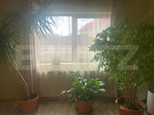 Casa de vanzare cu 3 camere, 80 mp, zona Mureșeni