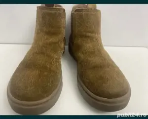 Ghete fete marimea 31 maro de la ZARA