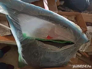 vând ușa stânga față Duster 2 nouă 