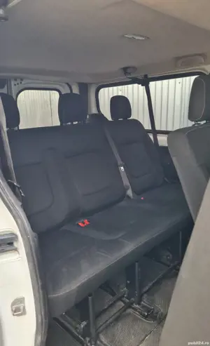 Renault trafic 8+1 - imagine 9