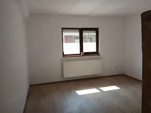 Casa de vânzare pe parter - imagine 5