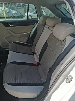 Skoda Rapid 1.6 TDI 110 CP Elegance - imagine 8