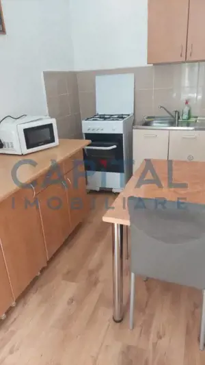 Imobil, 2 apartamente suprafata 35 mp fiecare, mansarda amenajata, ultracentral - imagine 10
