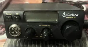 Statie auto CB Cobra HP