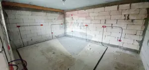 Casă / Vilă la munte - imagine 12