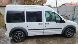Ford Tourneo Connect 1.8 TDCI 110CP 5 locuri