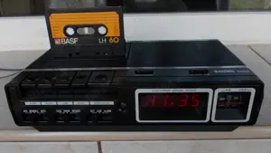 Radio SANWA 5003 ceas casetofon servisat,Germany