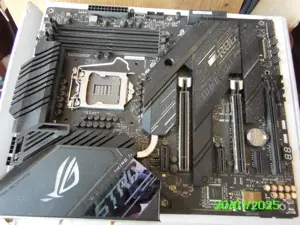 Sistem Logitech X-530 5.1 si placa PC ROG game ON Wifi D4 - imagine 4