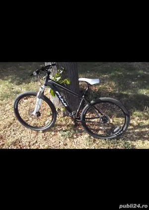 bicicleta fuji nevada cu roti 27,5 inchi