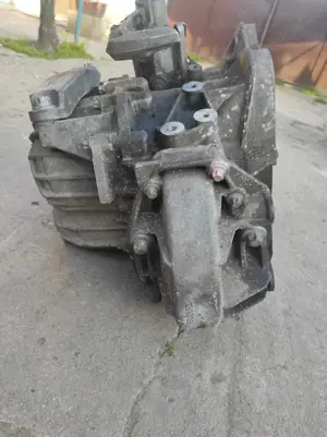 cutie opel astra h 1,3 diesel 6 viteze