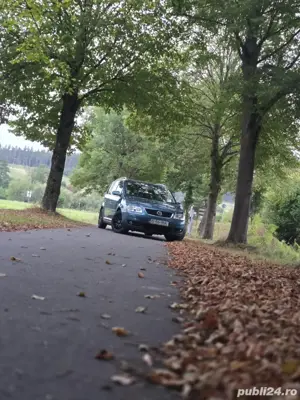 VW Touran  - imagine 2