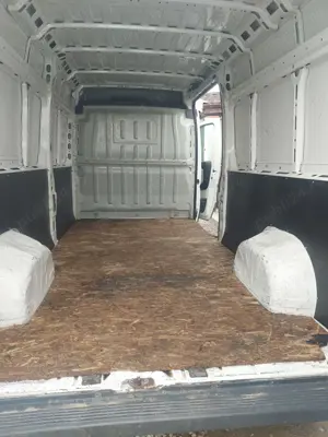 Vand Peugeot Boxer An 2018 - imagine 3