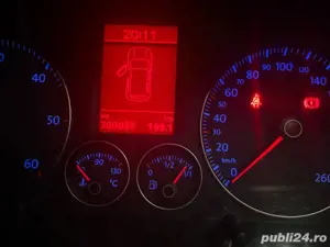 VW Touran  - imagine 5