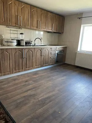 3 camere, 2 balcoane, decomandat, 2 bai, bloc caramida, 80 mp - imagine 7