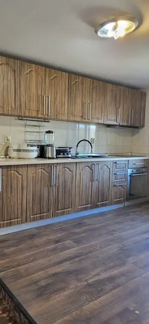 3 camere, 2 balcoane, decomandat, 2 bai, bloc caramida, 80 mp - imagine 2