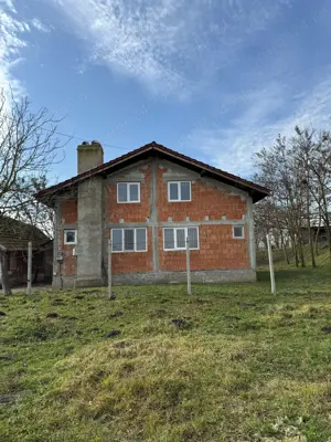 Casă nouă + teren 4000 mp în Șipet, la 40 km de Timișoara, utilități complete