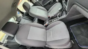 Ford Focus Mk2 (2005), Benzină 1.6i, 179.165 Km - imagine 7