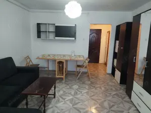 Garsoniera spatioasa, pozitie buna ,Astra